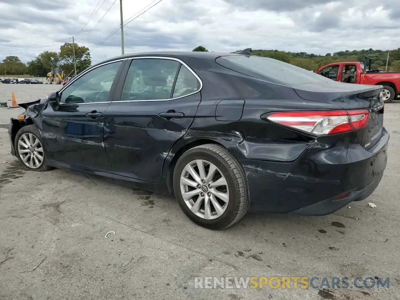 2 fotografías del automóvil dañado 4T1B11HK7KU172258 TOYOTA CAMRY 2019