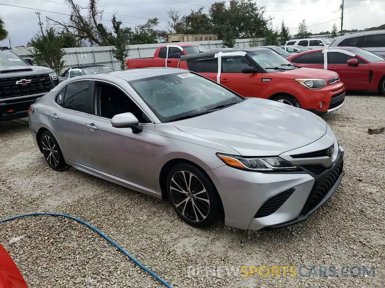 4 fotografías del automóvil dañado 4T1B11HK7KU189366 TOYOTA CAMRY 2019