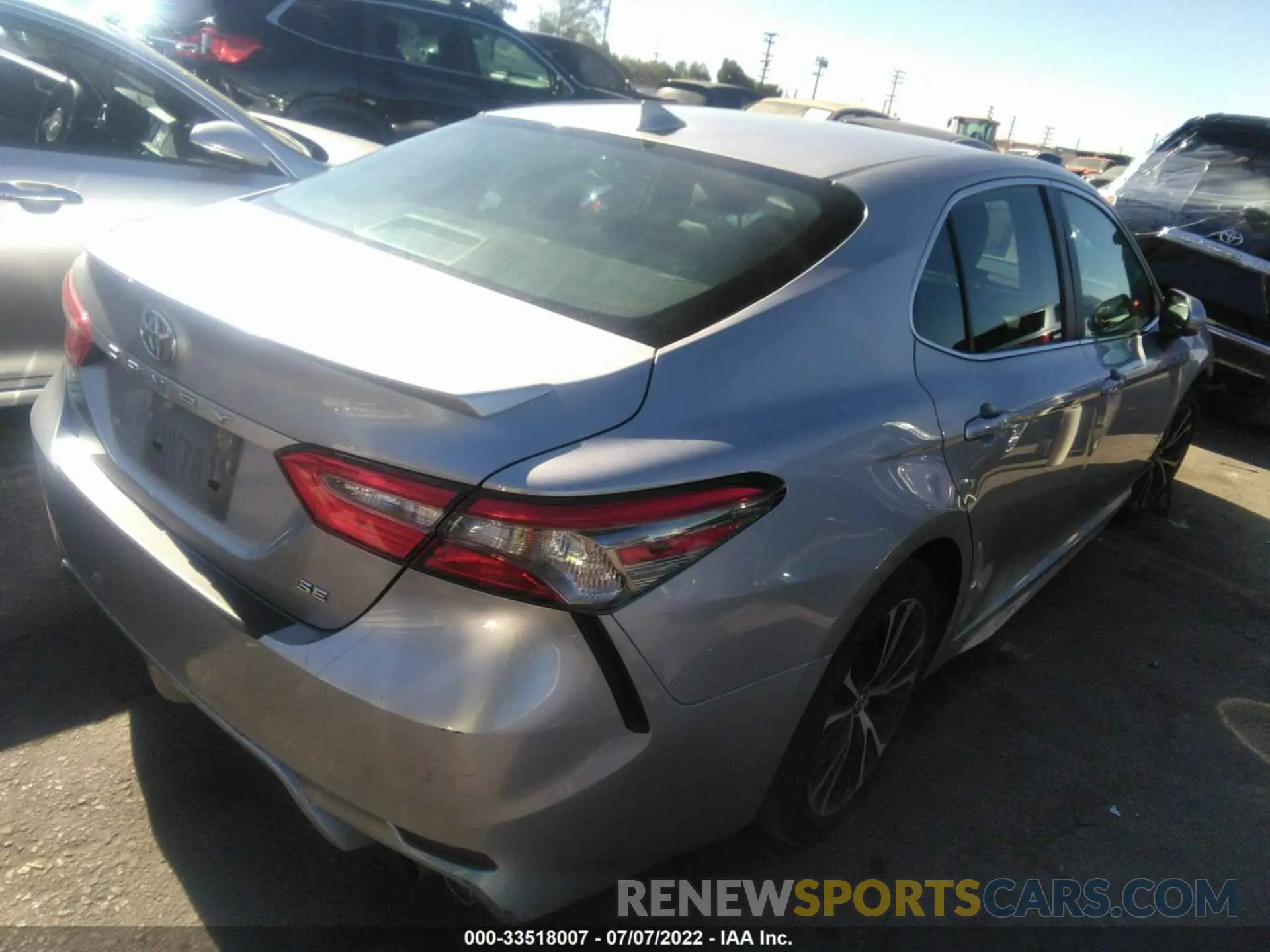 4 fotografías del automóvil dañado 4T1B11HK7KU189691 TOYOTA CAMRY 2019