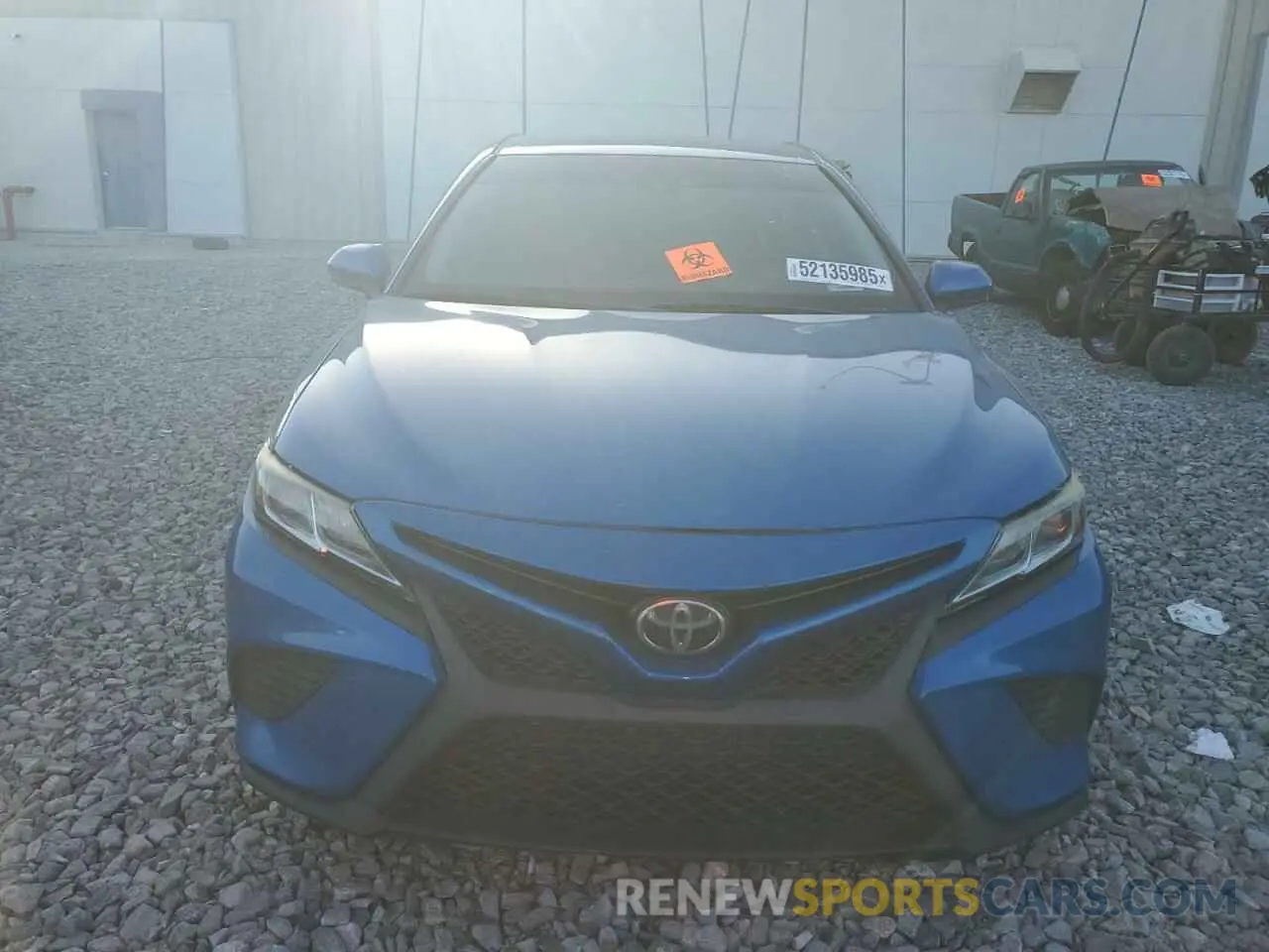 5 fotografías del automóvil dañado 4T1B11HK7KU195183 TOYOTA CAMRY 2019