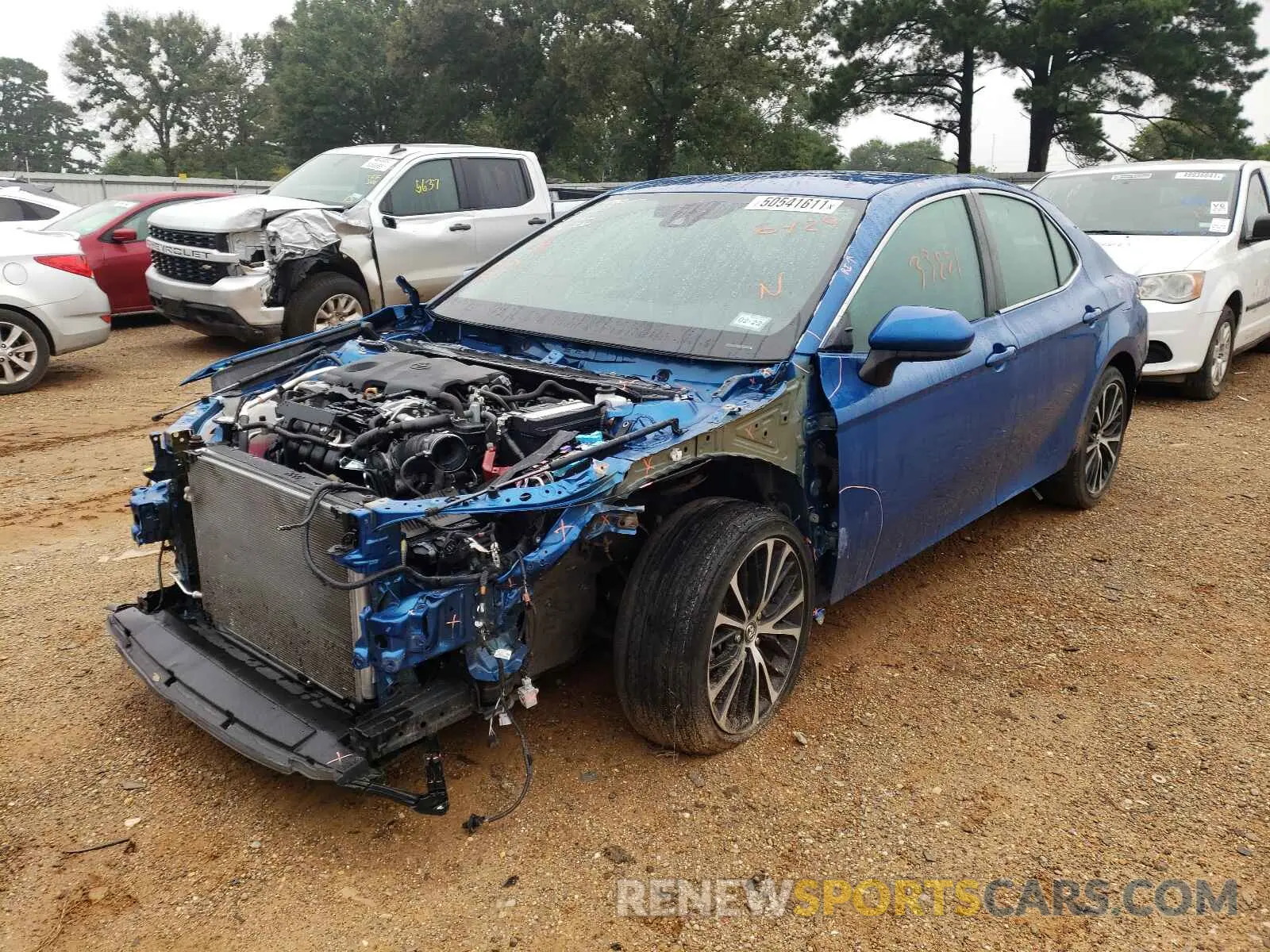 2 fotografías del automóvil dañado 4T1B11HK7KU196429 TOYOTA CAMRY 2019
