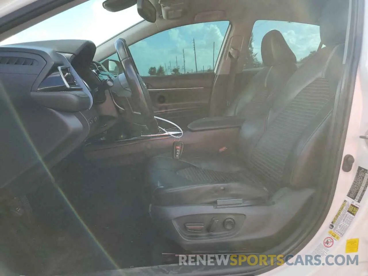 7 fotografías del automóvil dañado 4T1B11HK7KU199217 TOYOTA CAMRY 2019