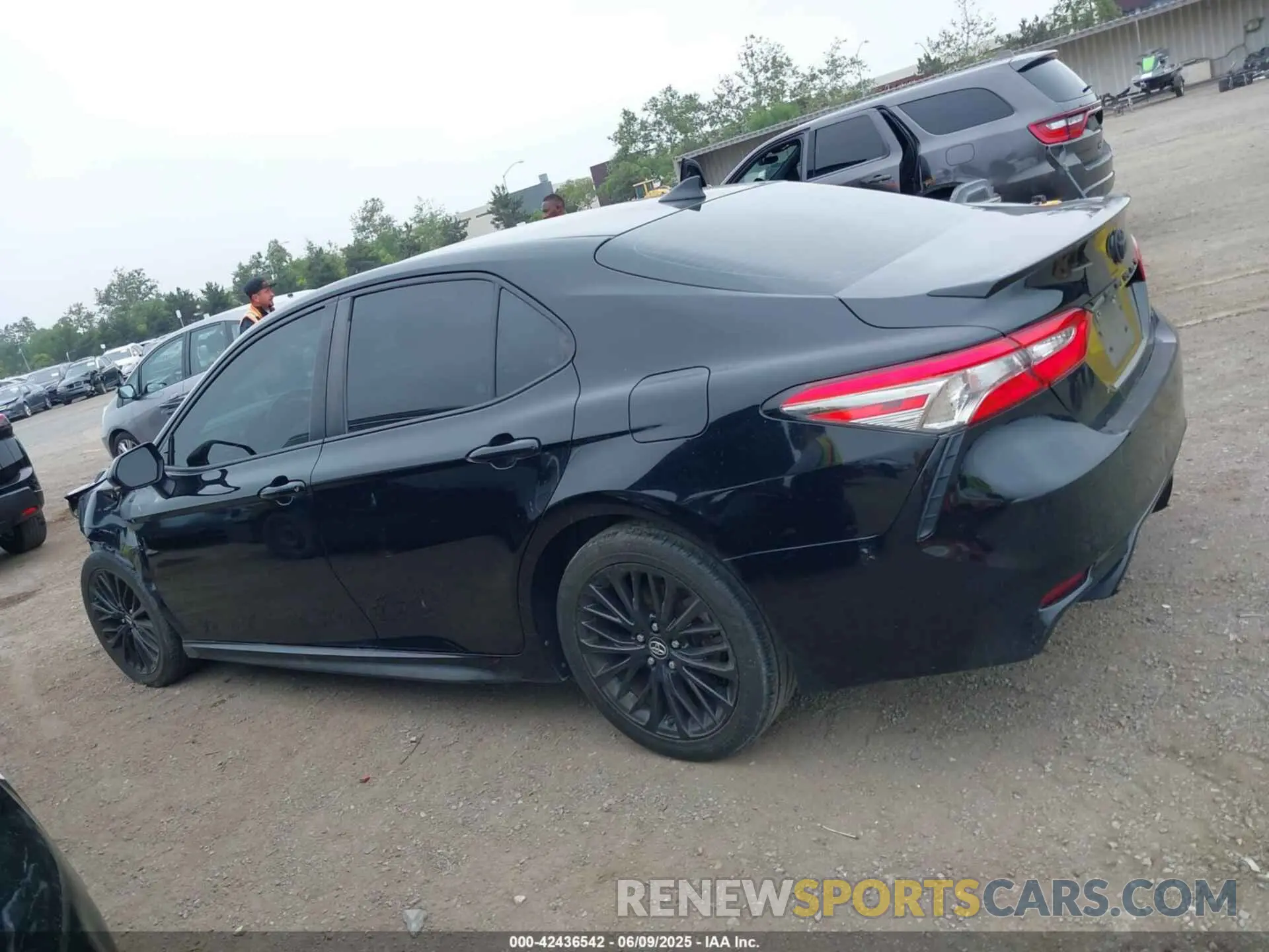 14 fotografías del automóvil dañado 4T1B11HK7KU210863 TOYOTA CAMRY 2019