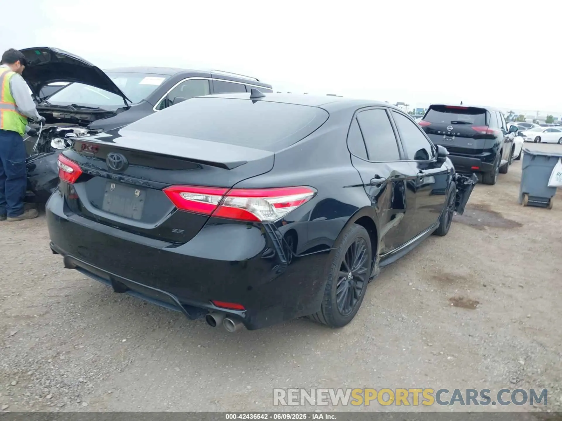 4 fotografías del automóvil dañado 4T1B11HK7KU210863 TOYOTA CAMRY 2019