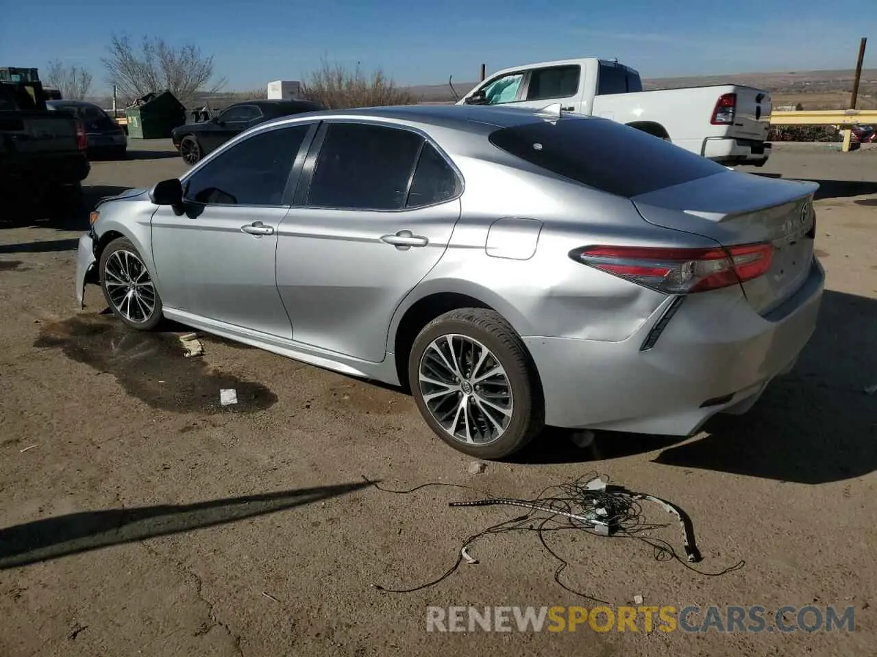 2 fotografías del automóvil dañado 4T1B11HK7KU216677 TOYOTA CAMRY 2019