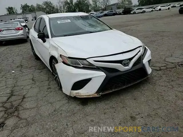 10 fotografías del automóvil dañado 4T1B11HK7KU217232 TOYOTA CAMRY 2019