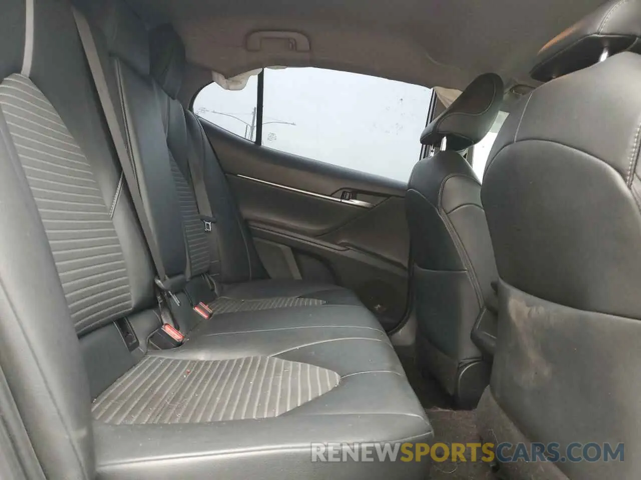 11 fotografías del automóvil dañado 4T1B11HK7KU217232 TOYOTA CAMRY 2019