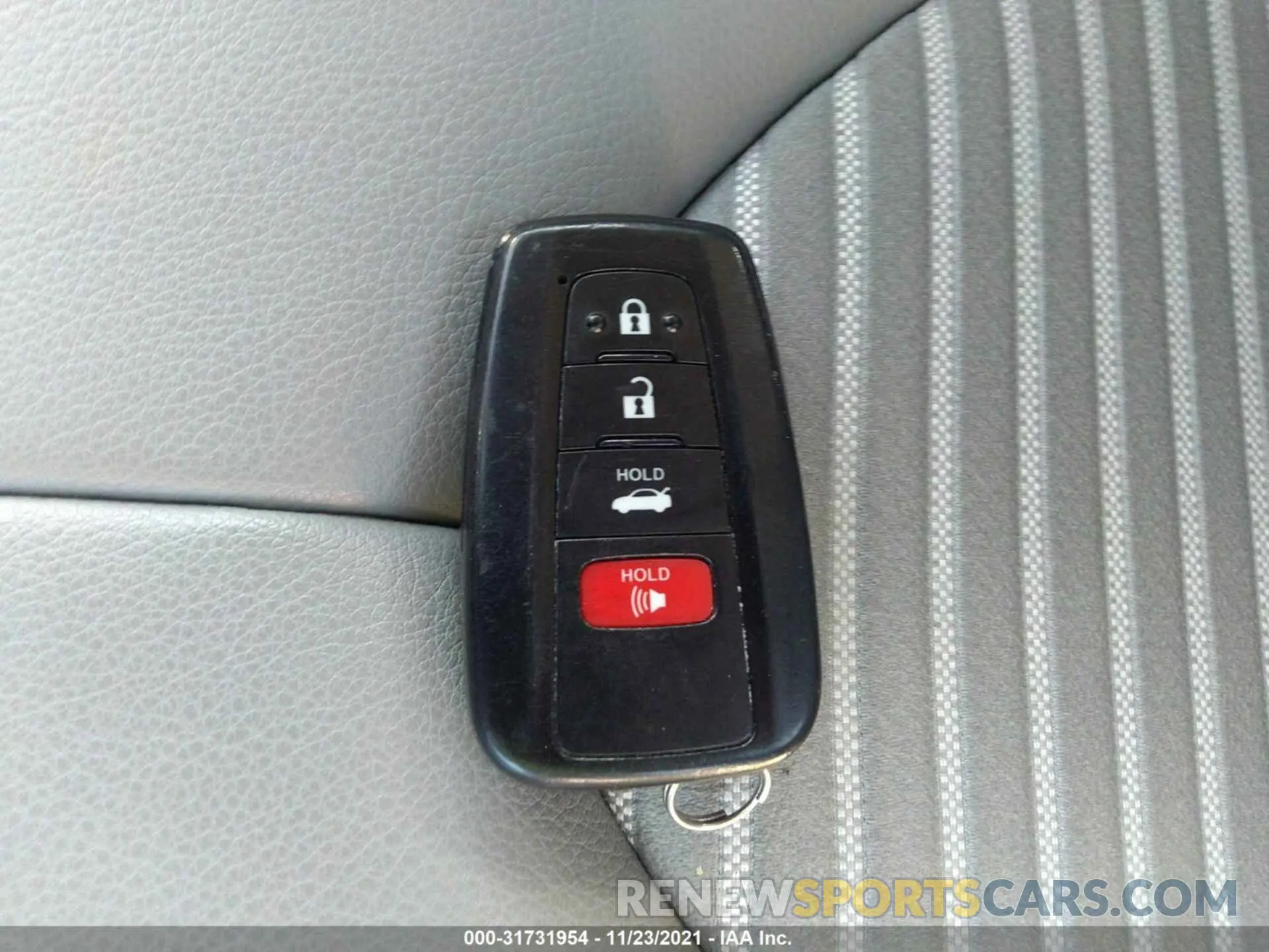 11 fotografías del automóvil dañado 4T1B11HK7KU219191 TOYOTA CAMRY 2019