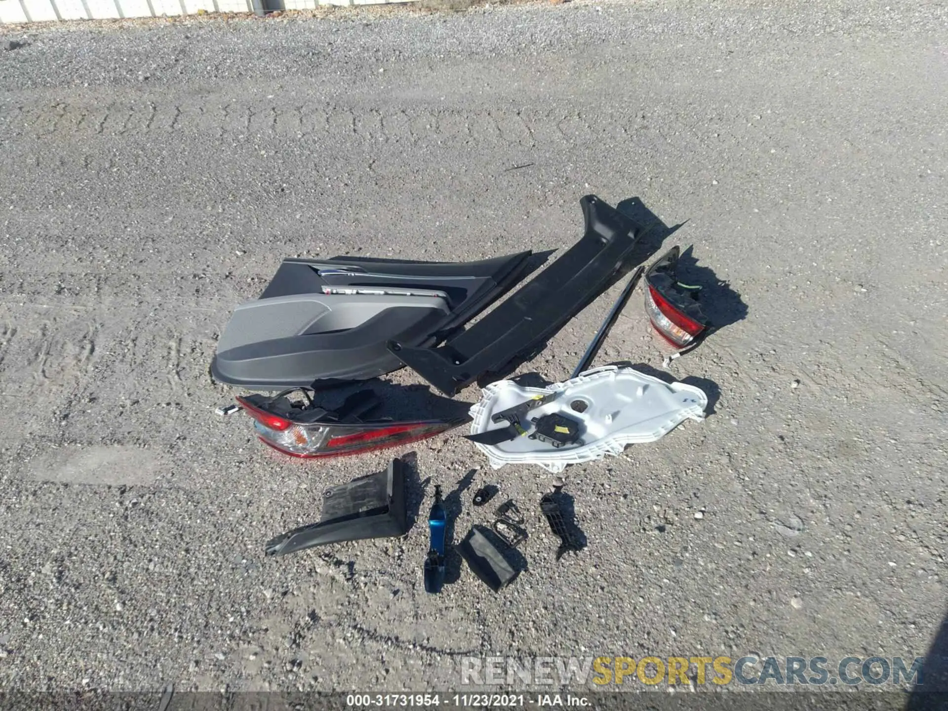 12 fotografías del automóvil dañado 4T1B11HK7KU219191 TOYOTA CAMRY 2019