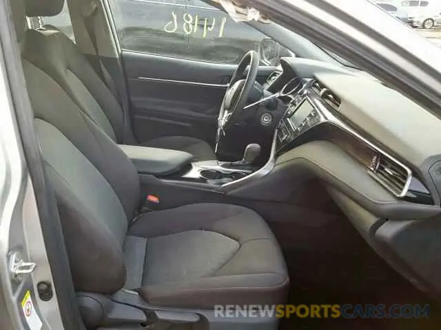 5 fotografías del automóvil dañado 4T1B11HK7KU230983 TOYOTA CAMRY 2019
