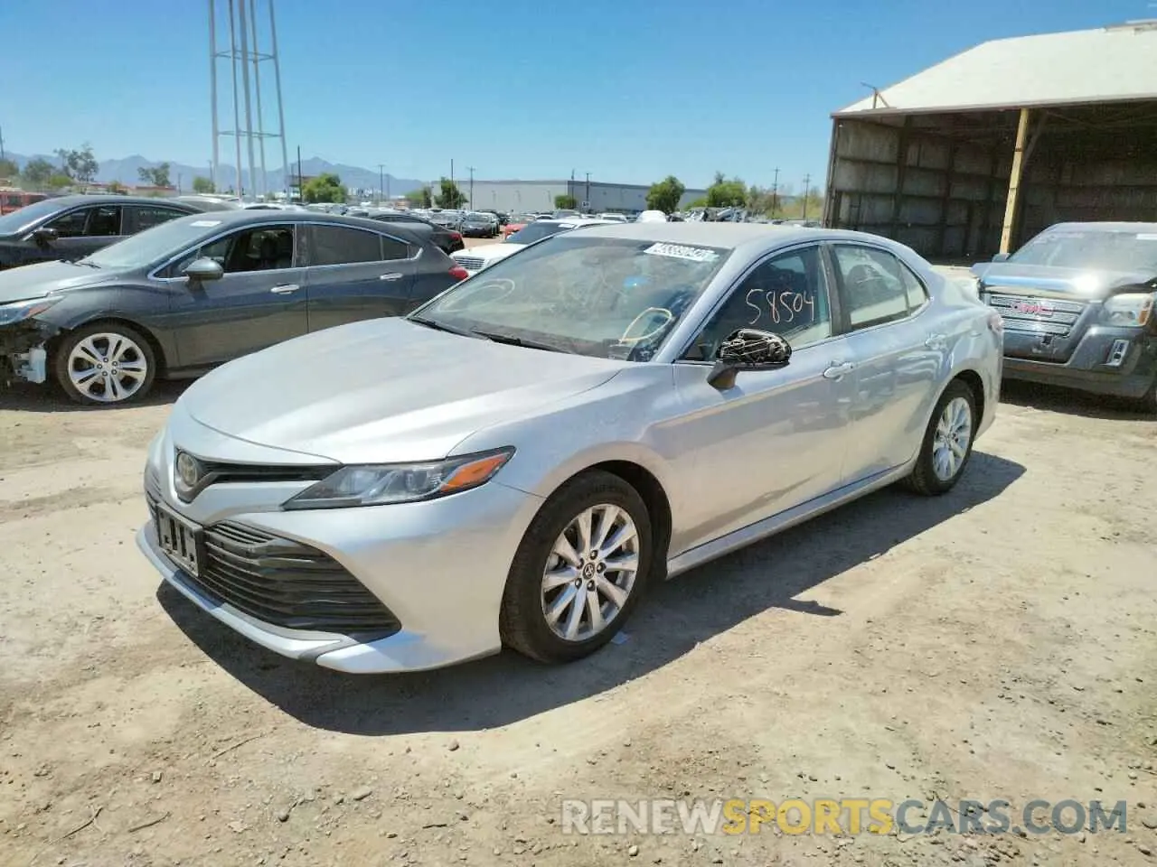 2 fotografías del automóvil dañado 4T1B11HK7KU242664 TOYOTA CAMRY 2019