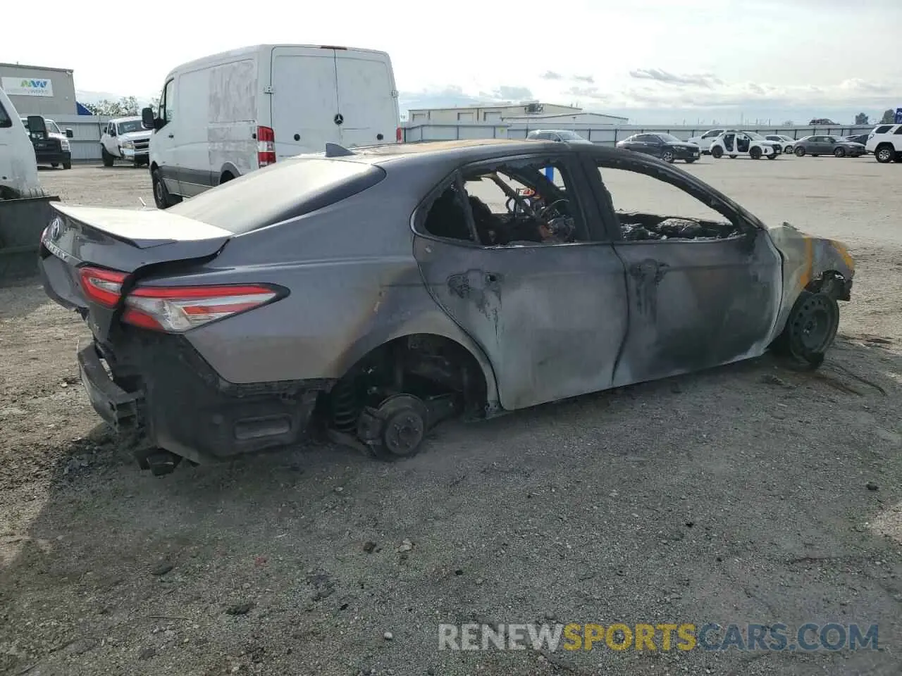 3 fotografías del automóvil dañado 4T1B11HK7KU248657 TOYOTA CAMRY 2019