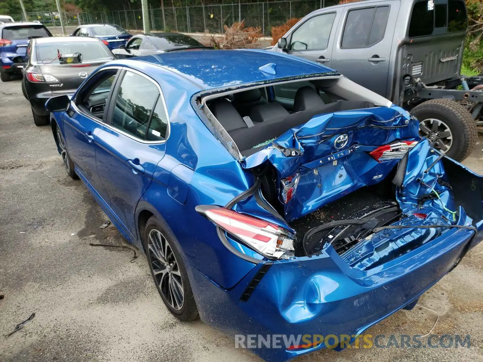 3 fotografías del automóvil dañado 4T1B11HK7KU249548 TOYOTA CAMRY 2019