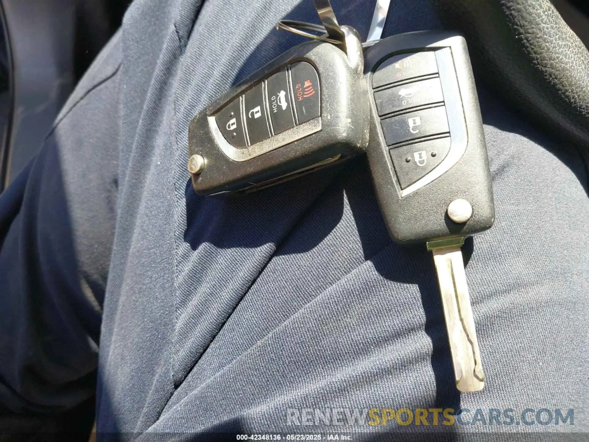 11 fotografías del automóvil dañado 4T1B11HK7KU254412 TOYOTA CAMRY 2019