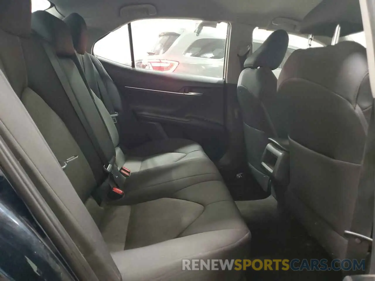 10 fotografías del automóvil dañado 4T1B11HK7KU256001 TOYOTA CAMRY 2019