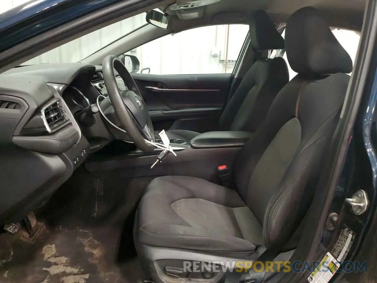 7 fotografías del automóvil dañado 4T1B11HK7KU256001 TOYOTA CAMRY 2019