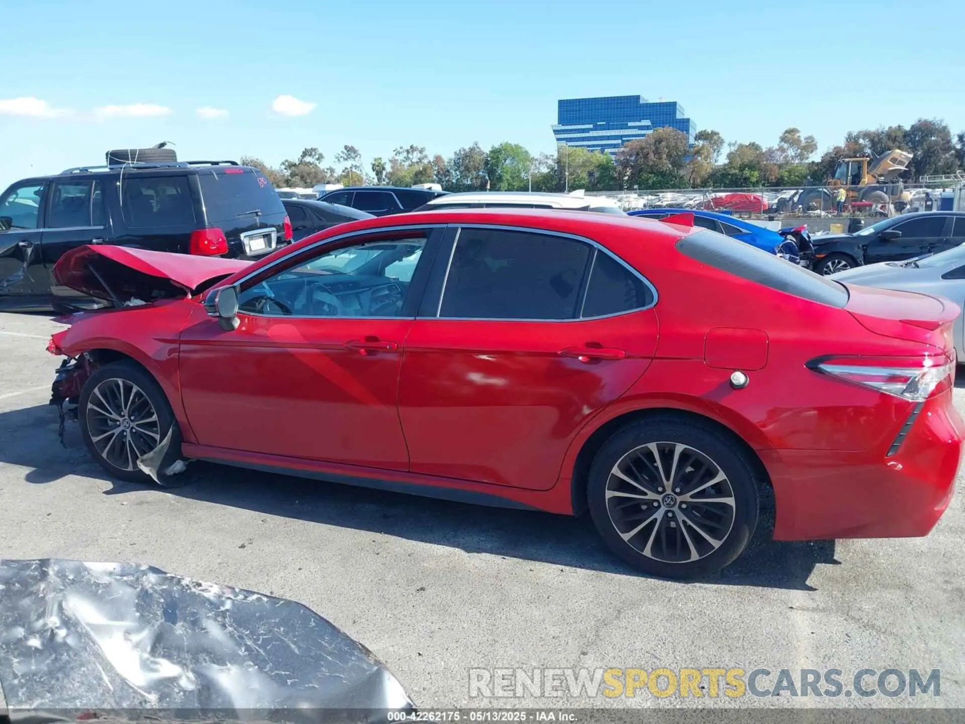 14 fotografías del automóvil dañado 4T1B11HK7KU279195 TOYOTA CAMRY 2019