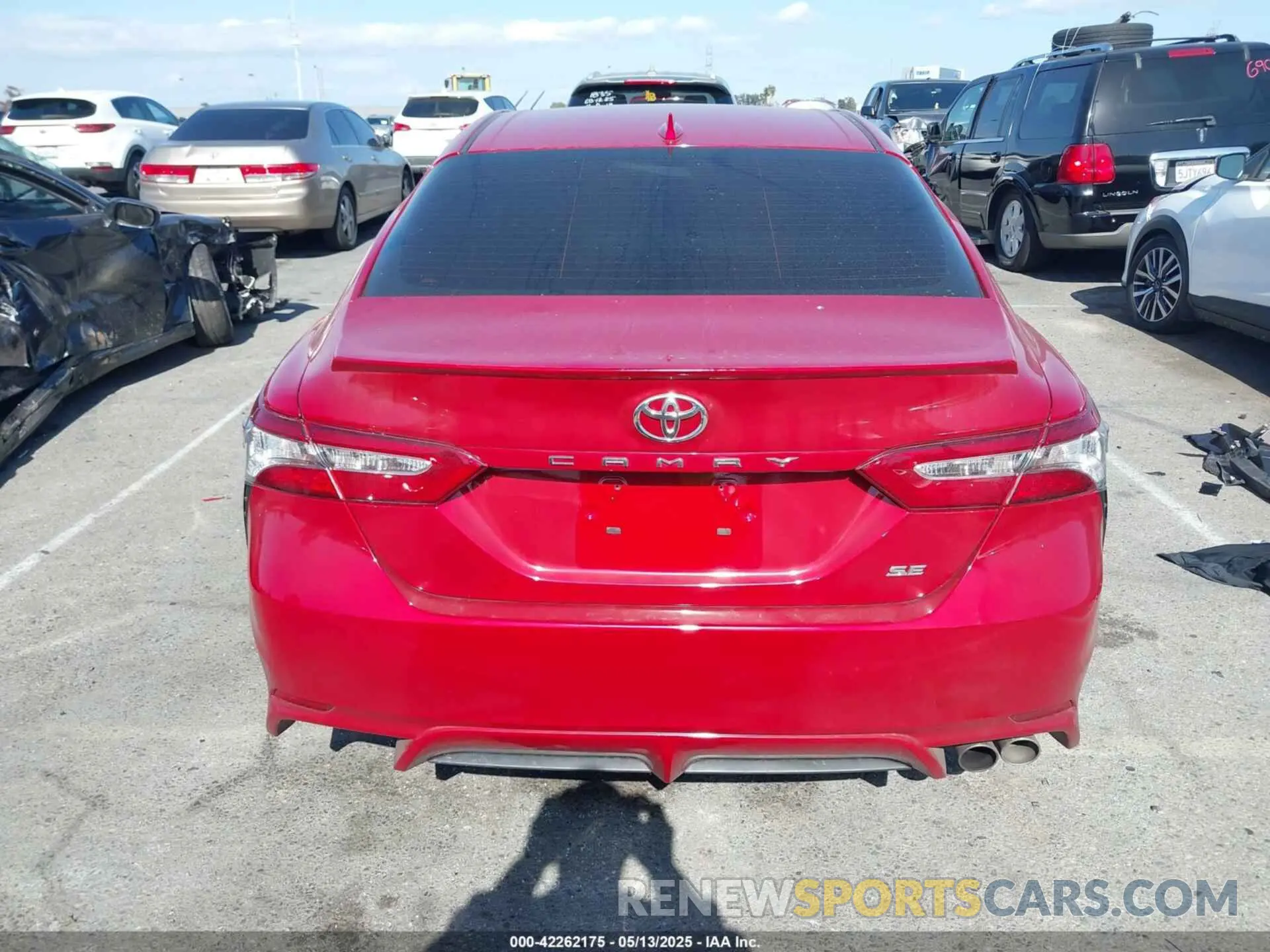 16 fotografías del automóvil dañado 4T1B11HK7KU279195 TOYOTA CAMRY 2019