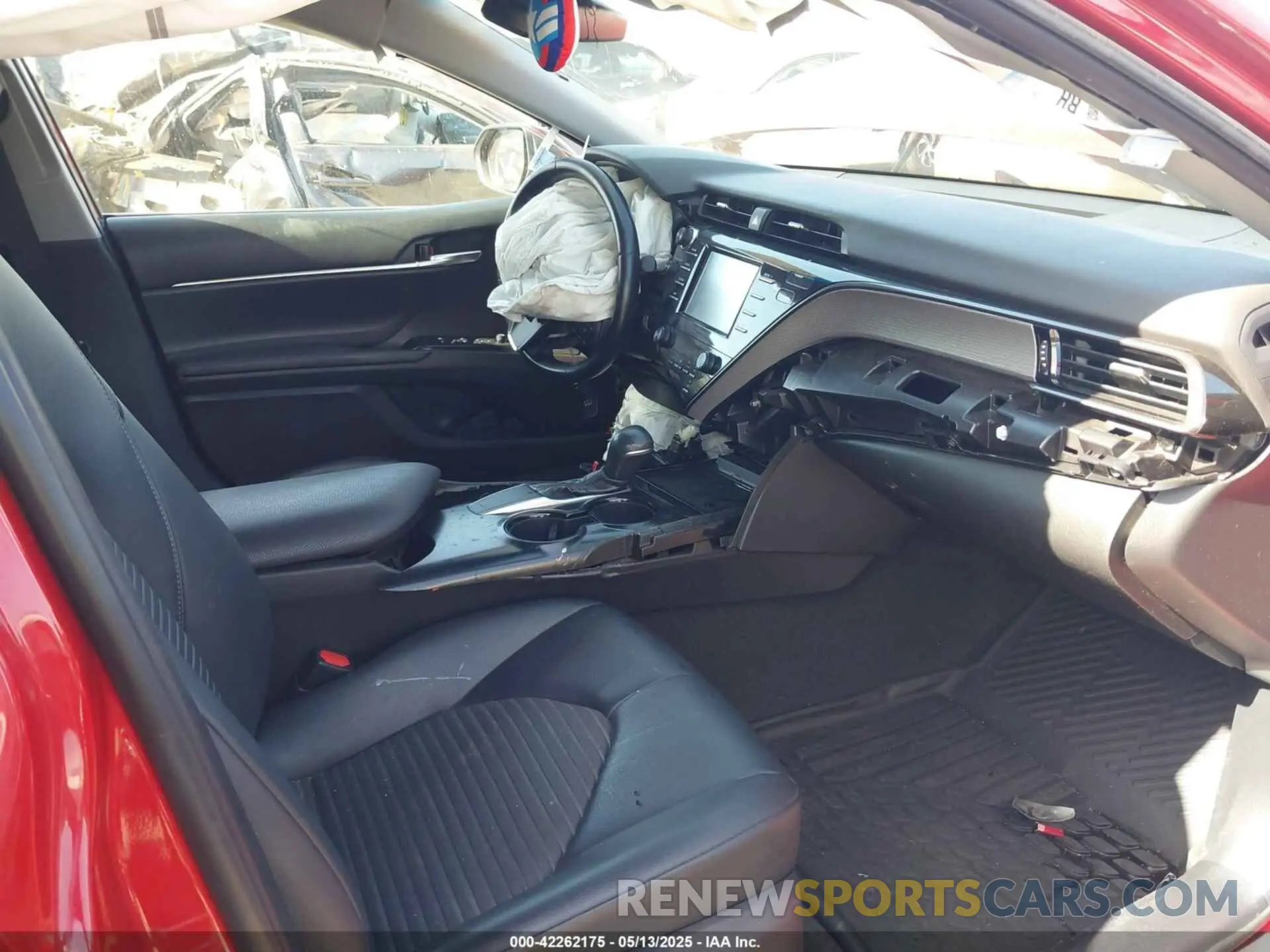 5 fotografías del automóvil dañado 4T1B11HK7KU279195 TOYOTA CAMRY 2019