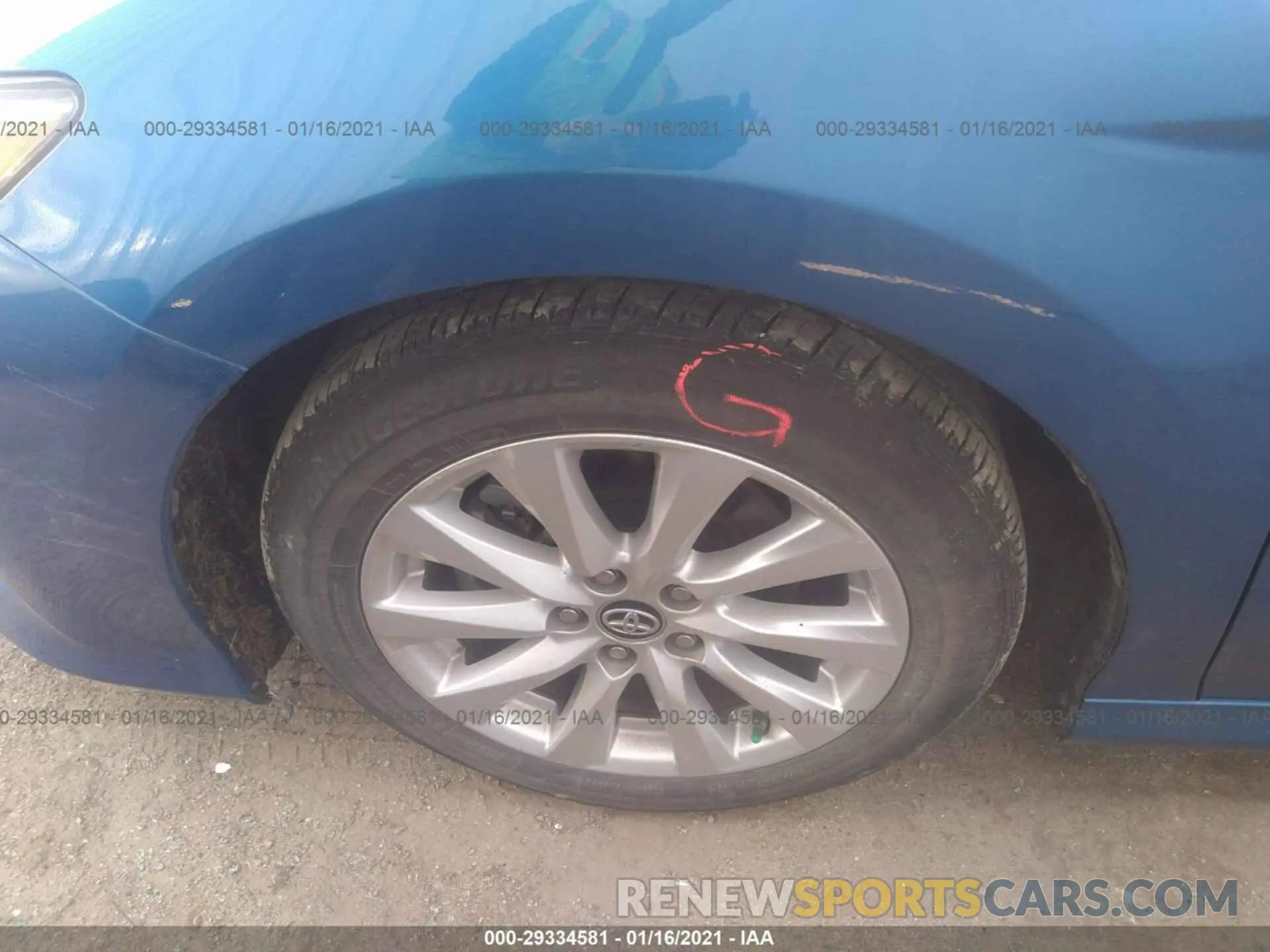 12 fotografías del automóvil dañado 4T1B11HK7KU281741 TOYOTA CAMRY 2019