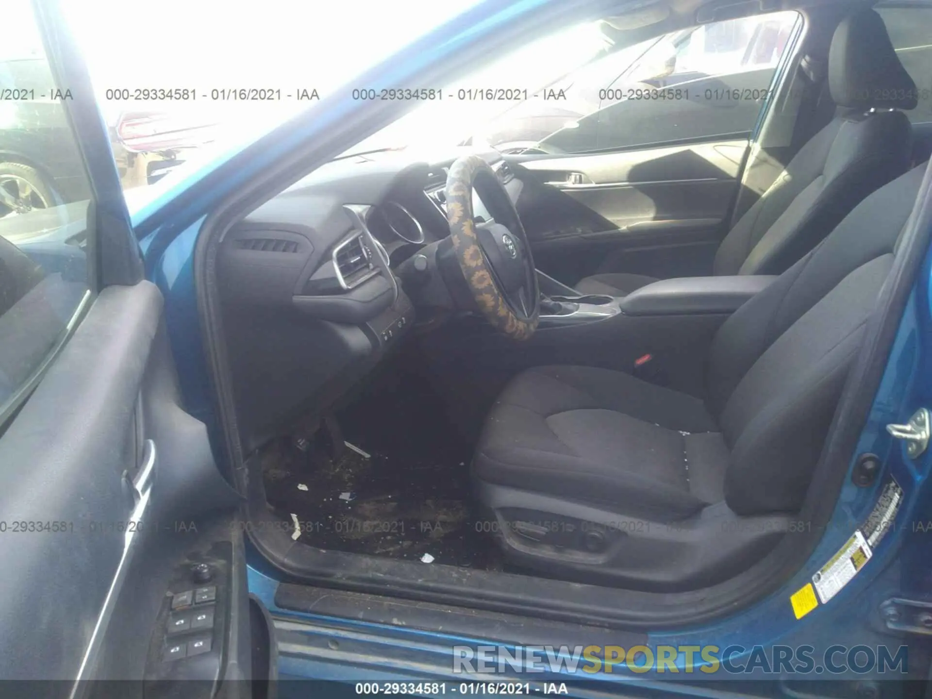 5 fotografías del automóvil dañado 4T1B11HK7KU281741 TOYOTA CAMRY 2019