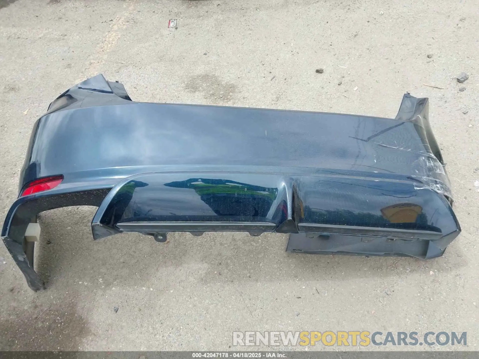 12 fotografías del automóvil dañado 4T1B11HK7KU282596 TOYOTA CAMRY 2019