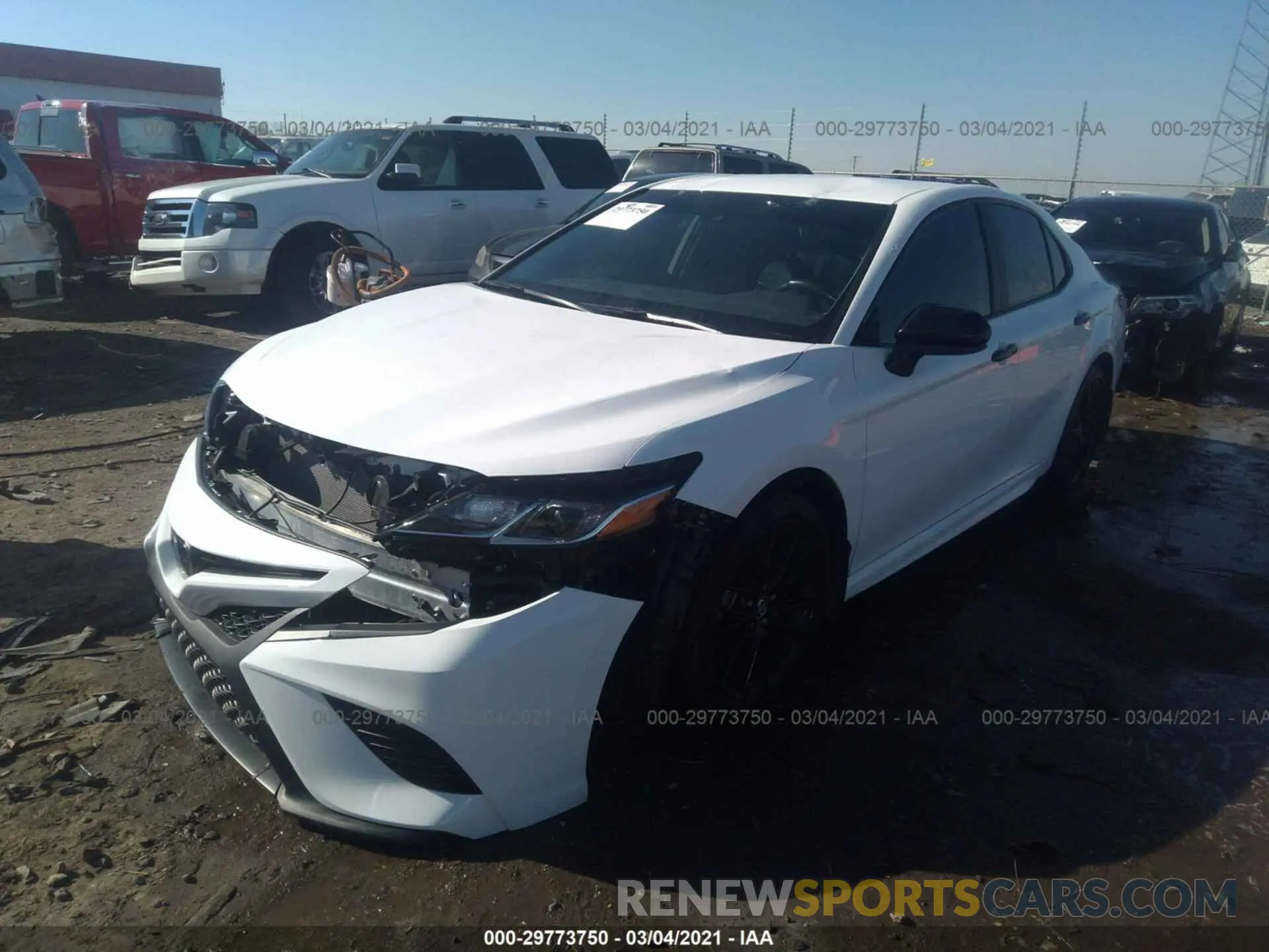 2 fotografías del automóvil dañado 4T1B11HK7KU285465 TOYOTA CAMRY 2019