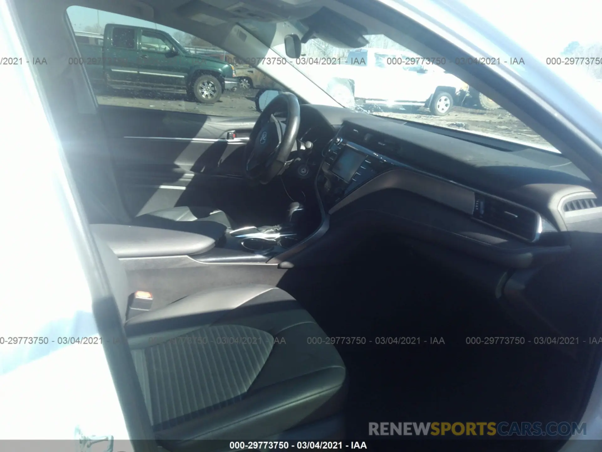 5 fotografías del automóvil dañado 4T1B11HK7KU285465 TOYOTA CAMRY 2019