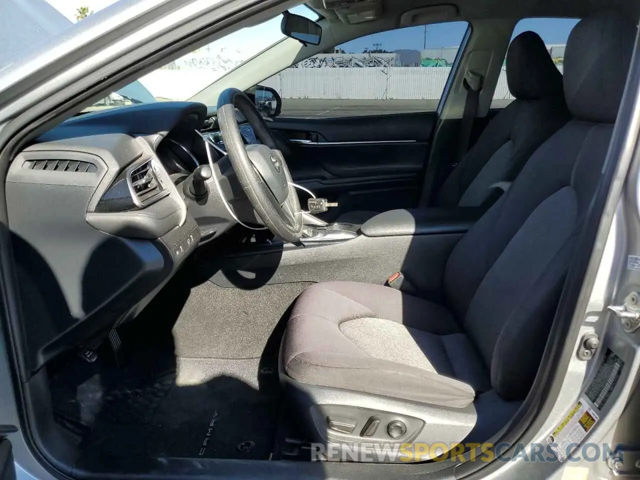 7 fotografías del automóvil dañado 4T1B11HK7KU286678 TOYOTA CAMRY 2019