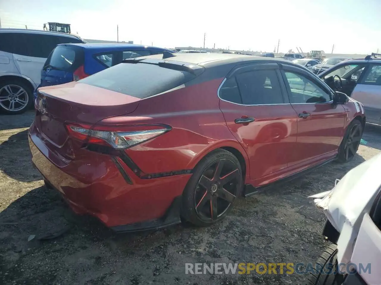 3 fotografías del automóvil dañado 4T1B11HK7KU299592 TOYOTA CAMRY 2019