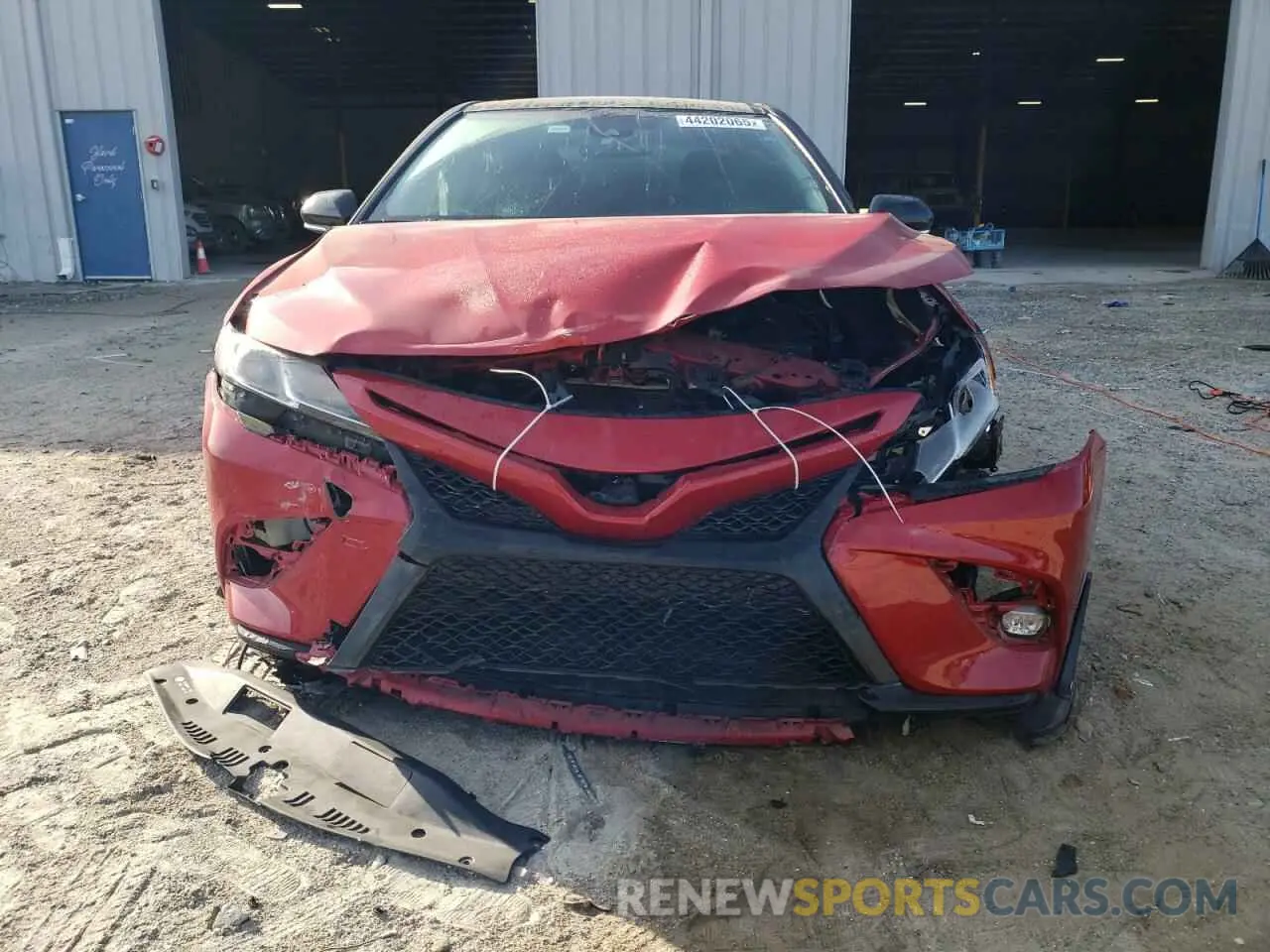 5 fotografías del automóvil dañado 4T1B11HK7KU299592 TOYOTA CAMRY 2019