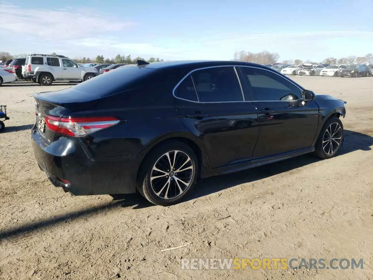 3 fotografías del automóvil dañado 4T1B11HK7KU679757 TOYOTA CAMRY 2019