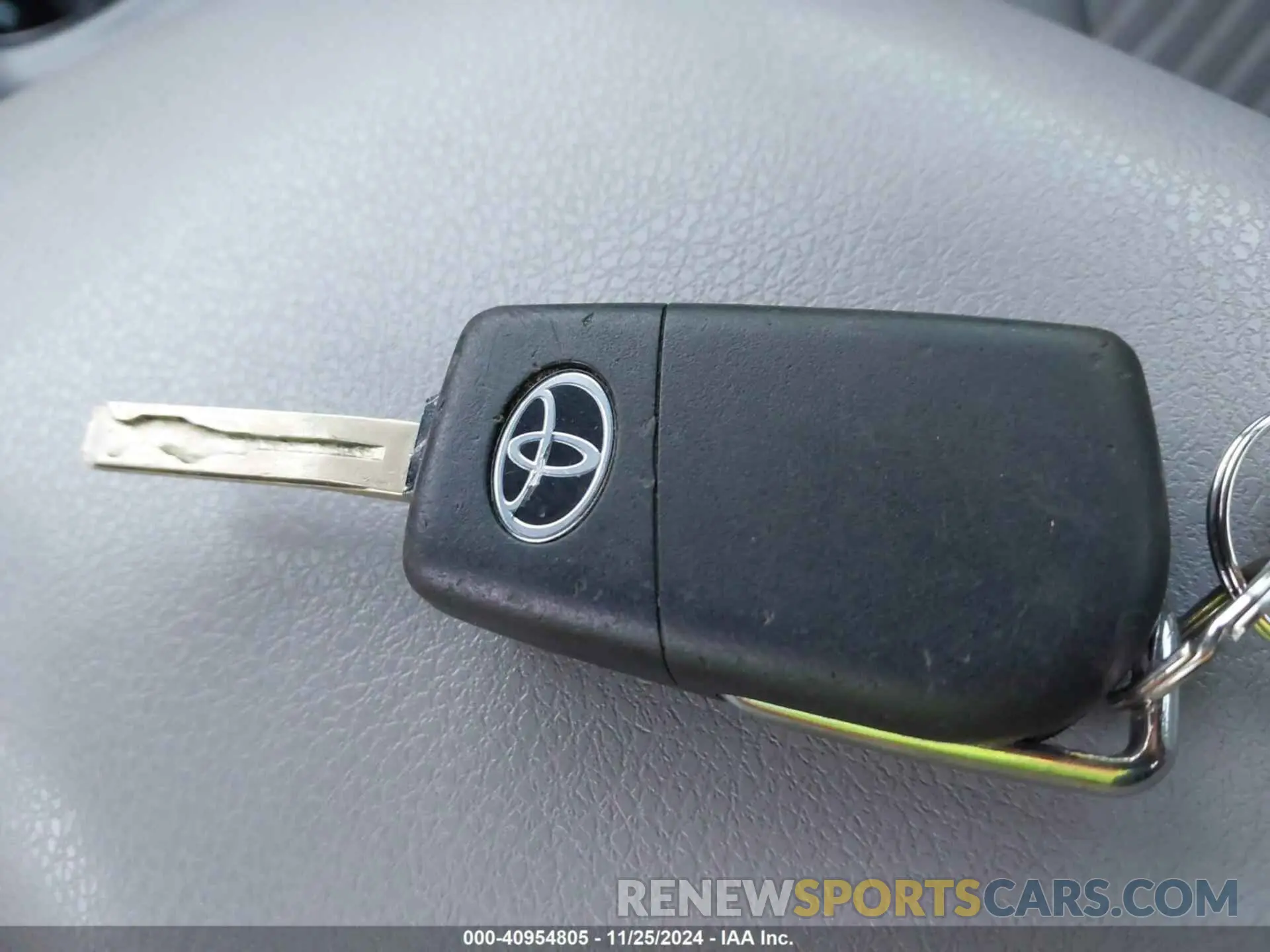 11 fotografías del automóvil dañado 4T1B11HK7KU685459 TOYOTA CAMRY 2019