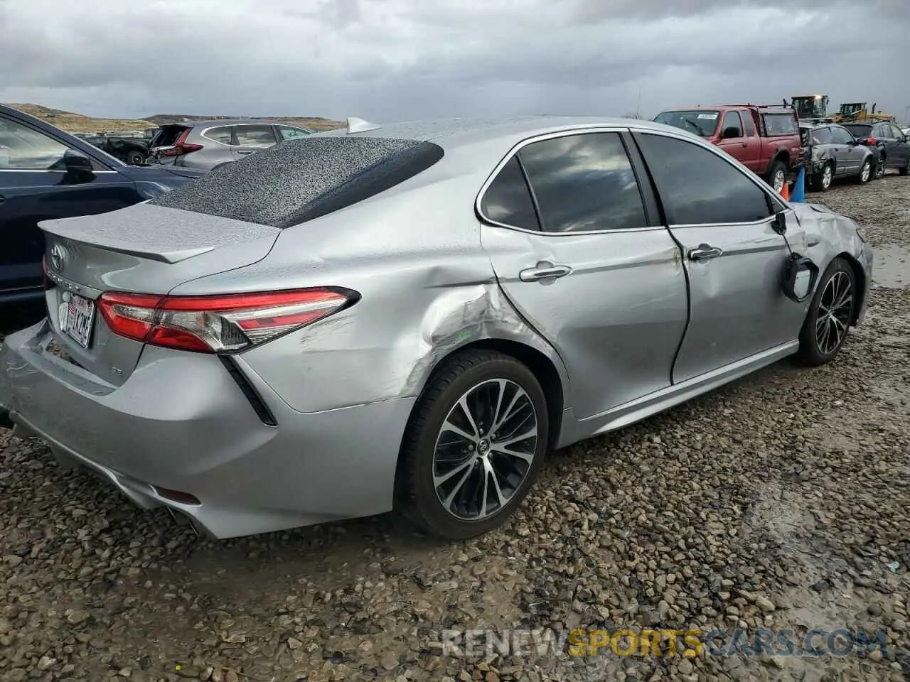 3 fotografías del automóvil dañado 4T1B11HK7KU685624 TOYOTA CAMRY 2019
