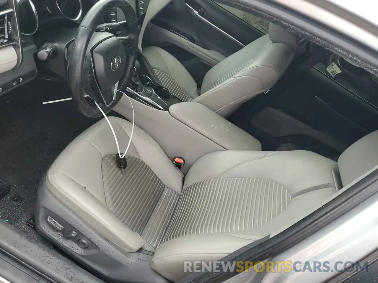 7 fotografías del automóvil dañado 4T1B11HK7KU685624 TOYOTA CAMRY 2019
