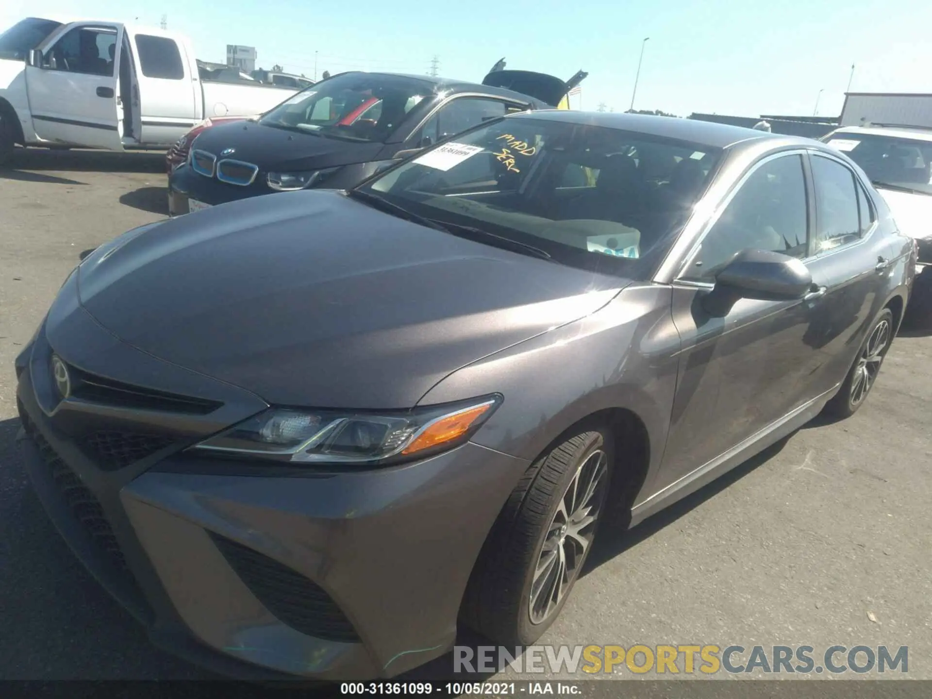 2 fotografías del automóvil dañado 4T1B11HK7KU685932 TOYOTA CAMRY 2019