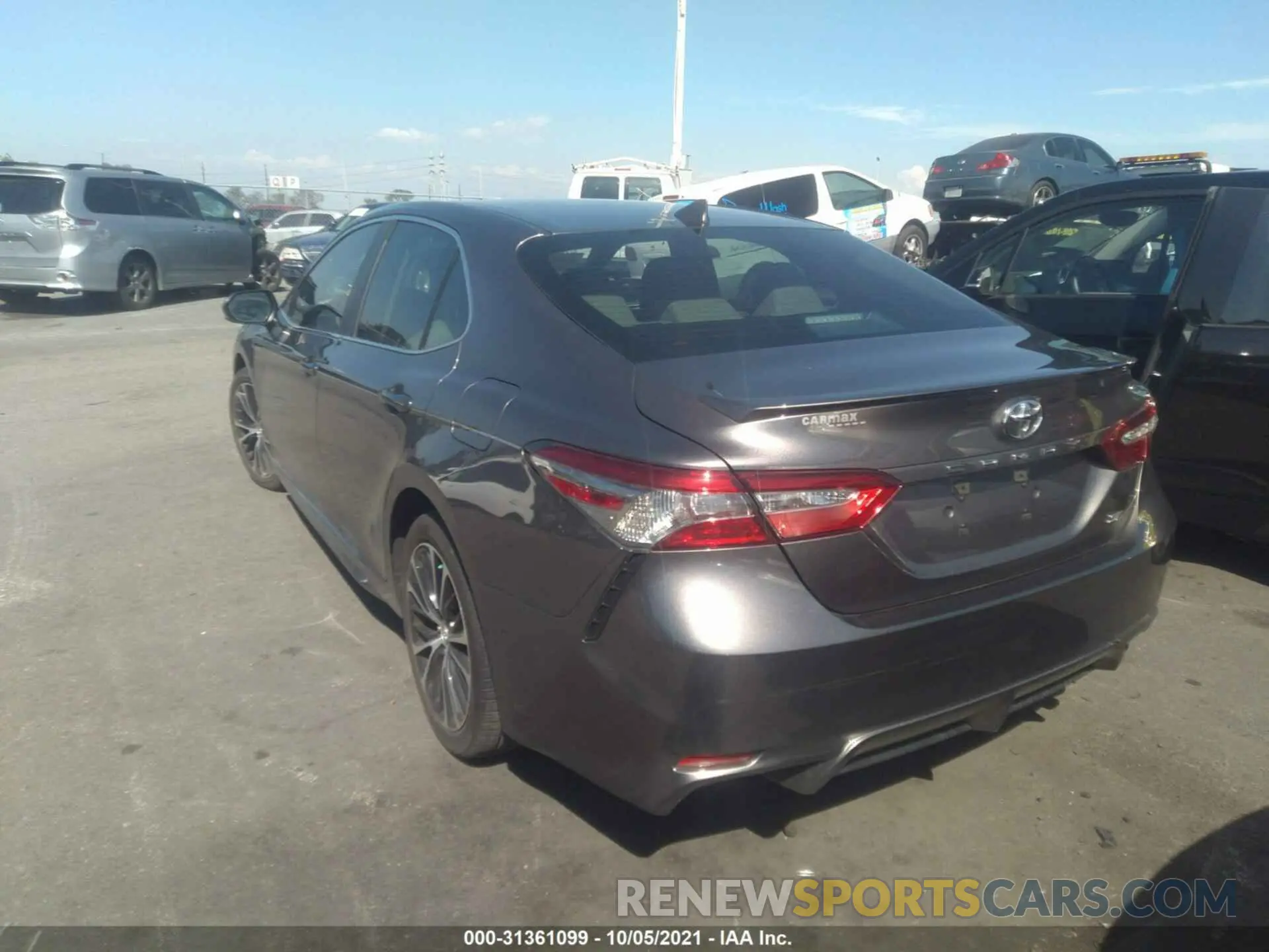 3 fotografías del automóvil dañado 4T1B11HK7KU685932 TOYOTA CAMRY 2019