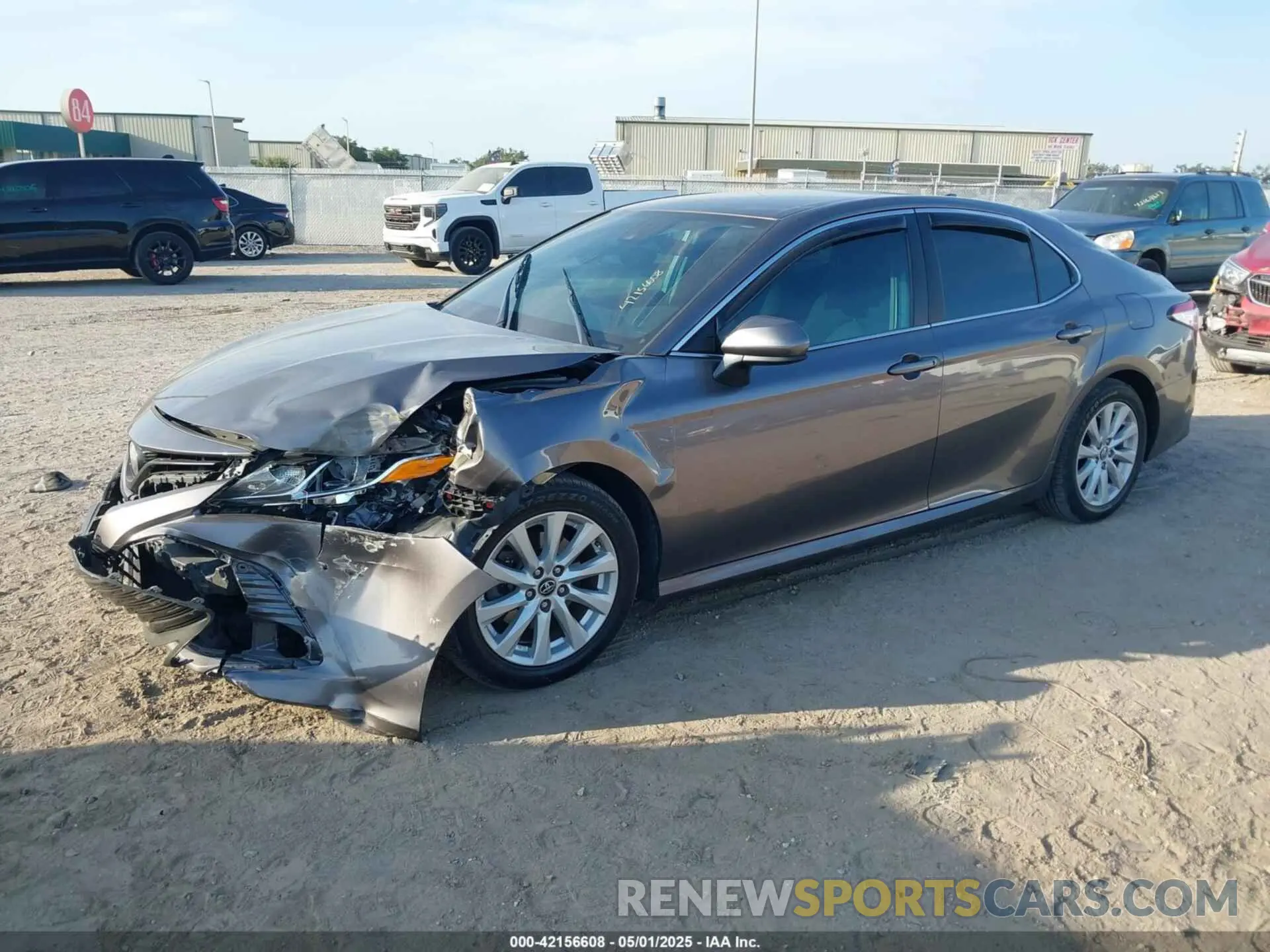 2 fotografías del automóvil dañado 4T1B11HK7KU706259 TOYOTA CAMRY 2019