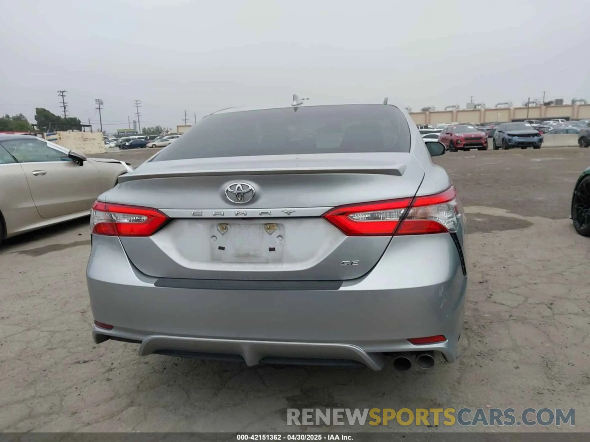 16 fotografías del automóvil dañado 4T1B11HK7KU713082 TOYOTA CAMRY 2019