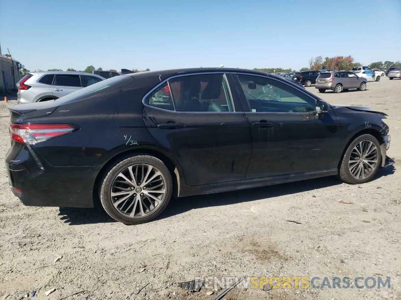 3 fotografías del automóvil dañado 4T1B11HK7KU721456 TOYOTA CAMRY 2019