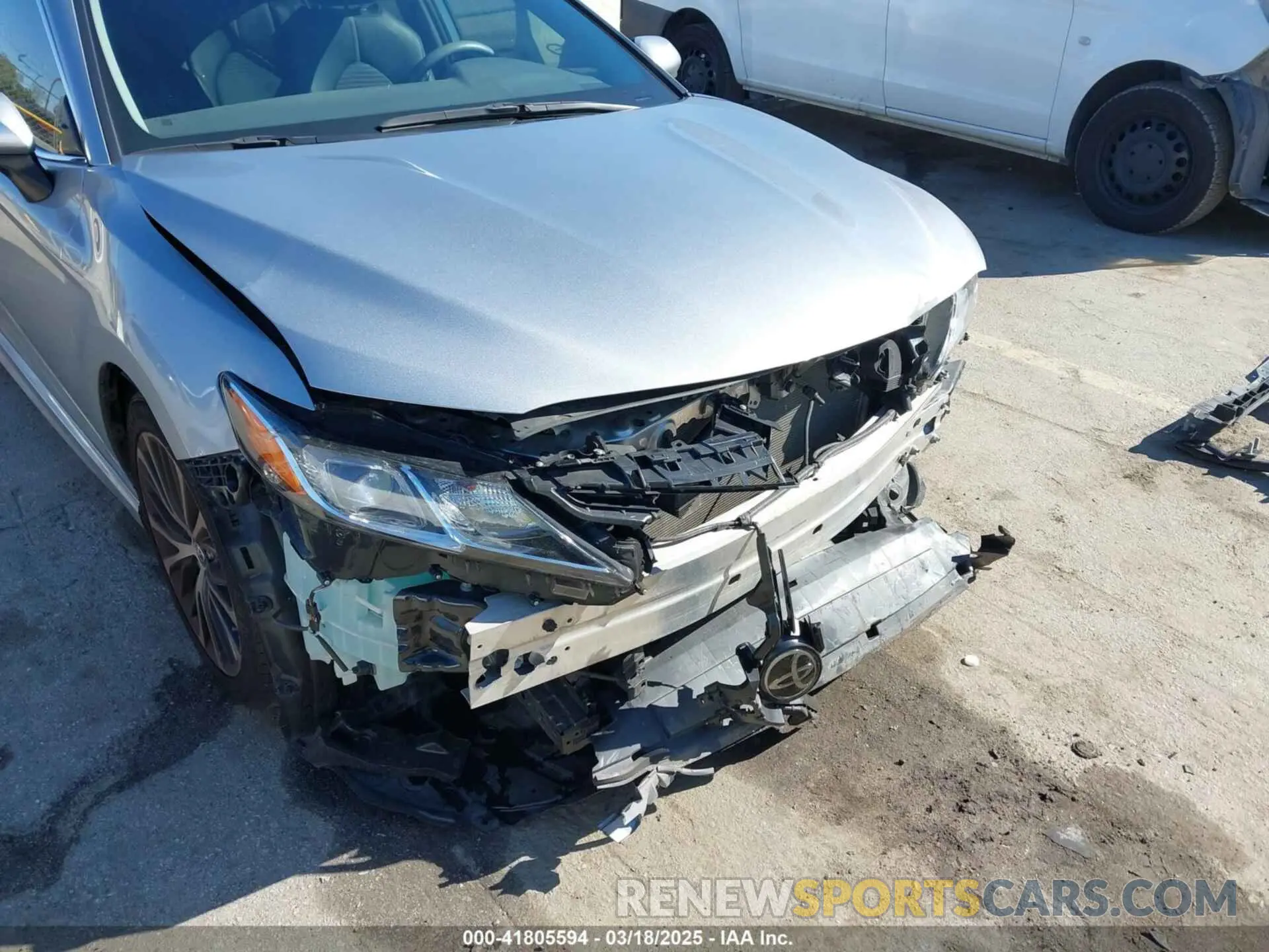 6 fotografías del automóvil dañado 4T1B11HK7KU724552 TOYOTA CAMRY 2019