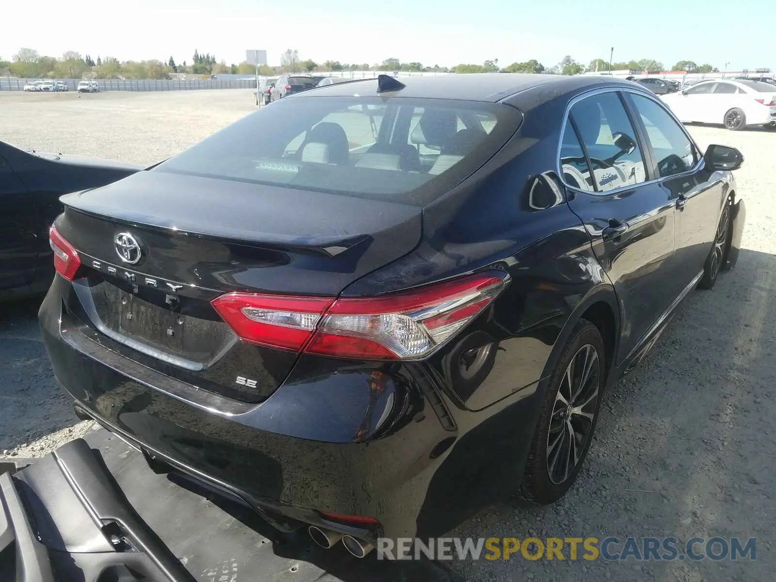 4 fotografías del automóvil dañado 4T1B11HK7KU728245 TOYOTA CAMRY 2019
