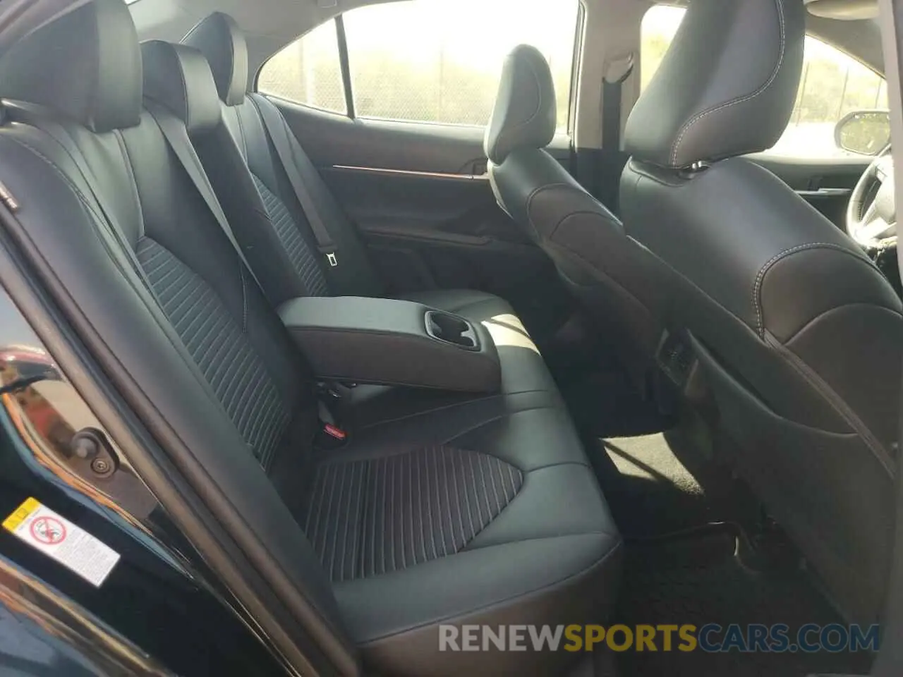 10 fotografías del automóvil dañado 4T1B11HK7KU728648 TOYOTA CAMRY 2019