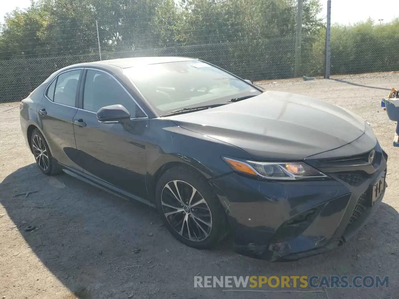 4 fotografías del automóvil dañado 4T1B11HK7KU728648 TOYOTA CAMRY 2019