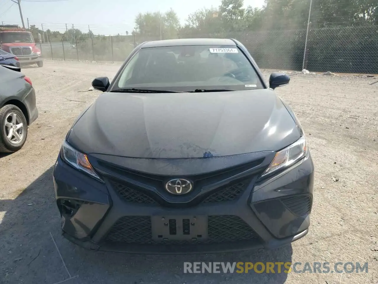 5 fotografías del automóvil dañado 4T1B11HK7KU728648 TOYOTA CAMRY 2019
