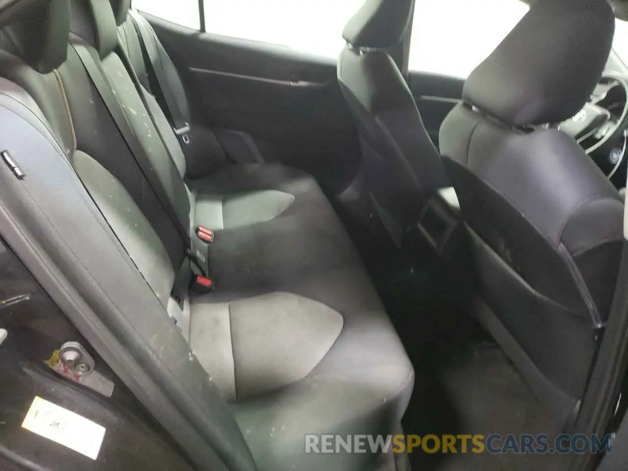 10 fotografías del automóvil dañado 4T1B11HK7KU744297 TOYOTA CAMRY 2019