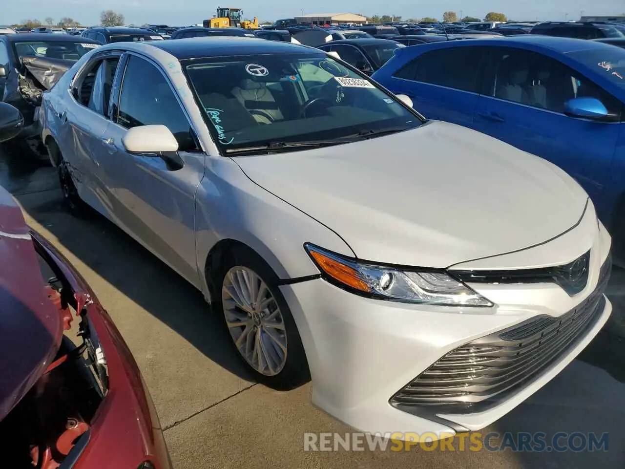 4 fotografías del automóvil dañado 4T1B11HK7KU753159 TOYOTA CAMRY 2019