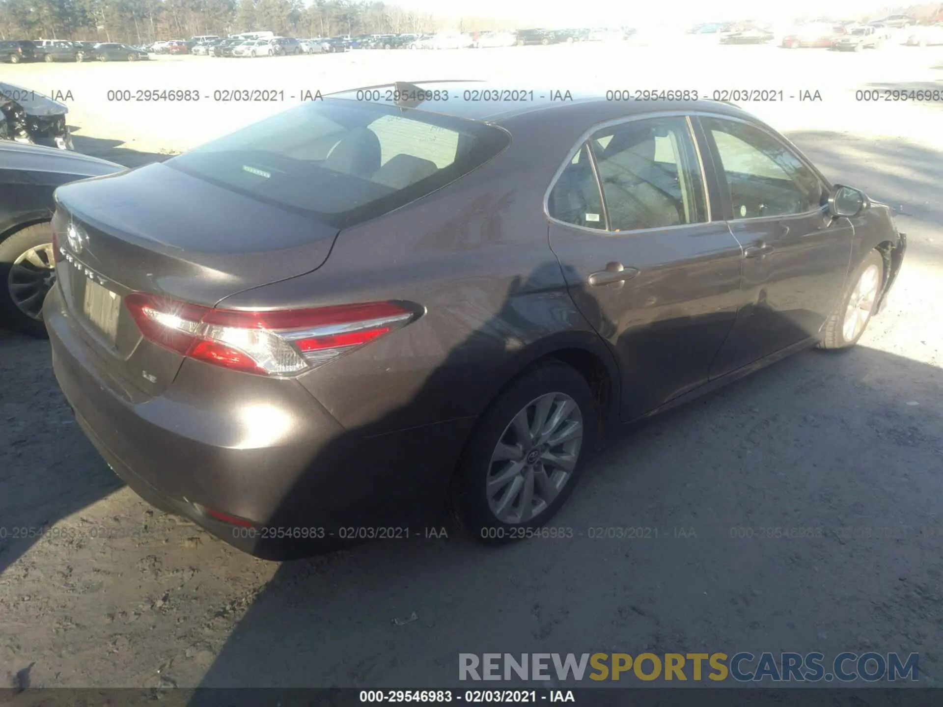 4 fotografías del automóvil dañado 4T1B11HK7KU757941 TOYOTA CAMRY 2019