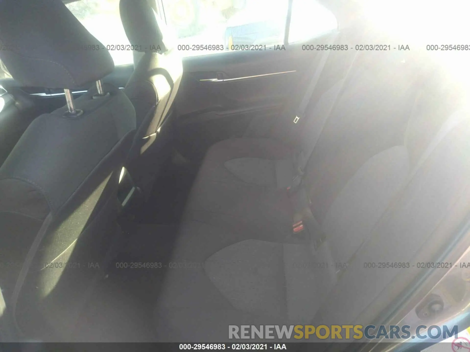 8 fotografías del automóvil dañado 4T1B11HK7KU757941 TOYOTA CAMRY 2019