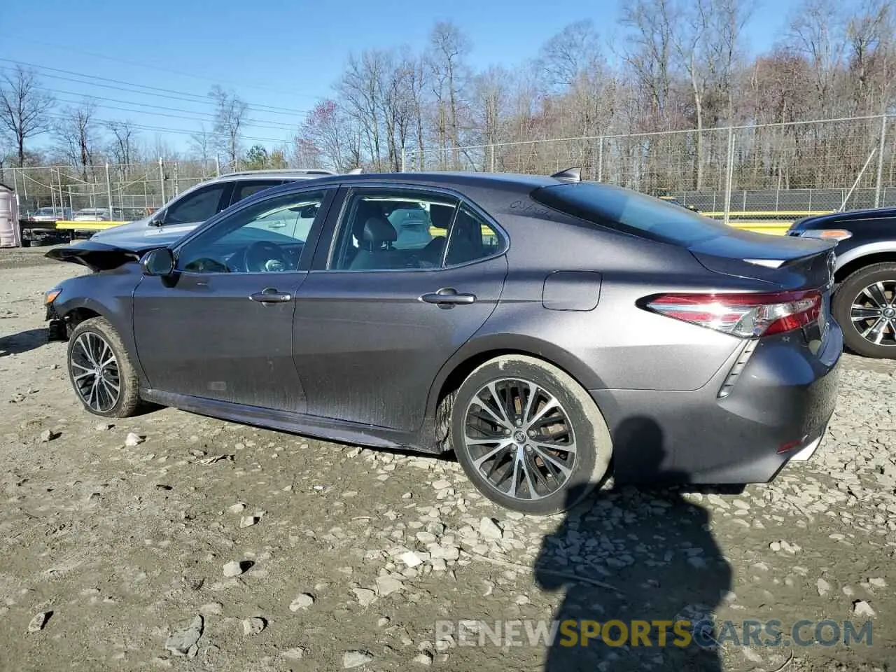 2 fotografías del automóvil dañado 4T1B11HK7KU762041 TOYOTA CAMRY 2019